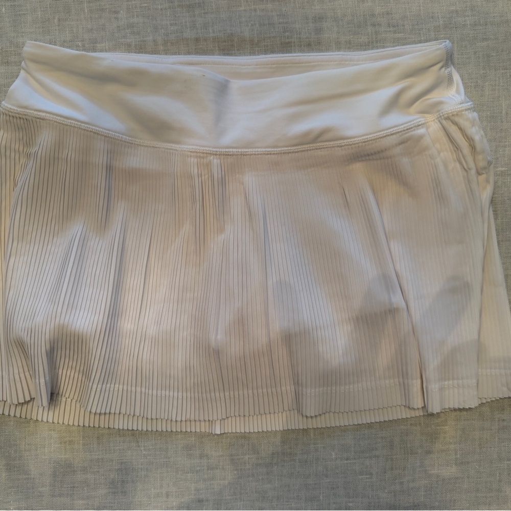 Lululemon Varisty Mid-Rise Pleated Skirt